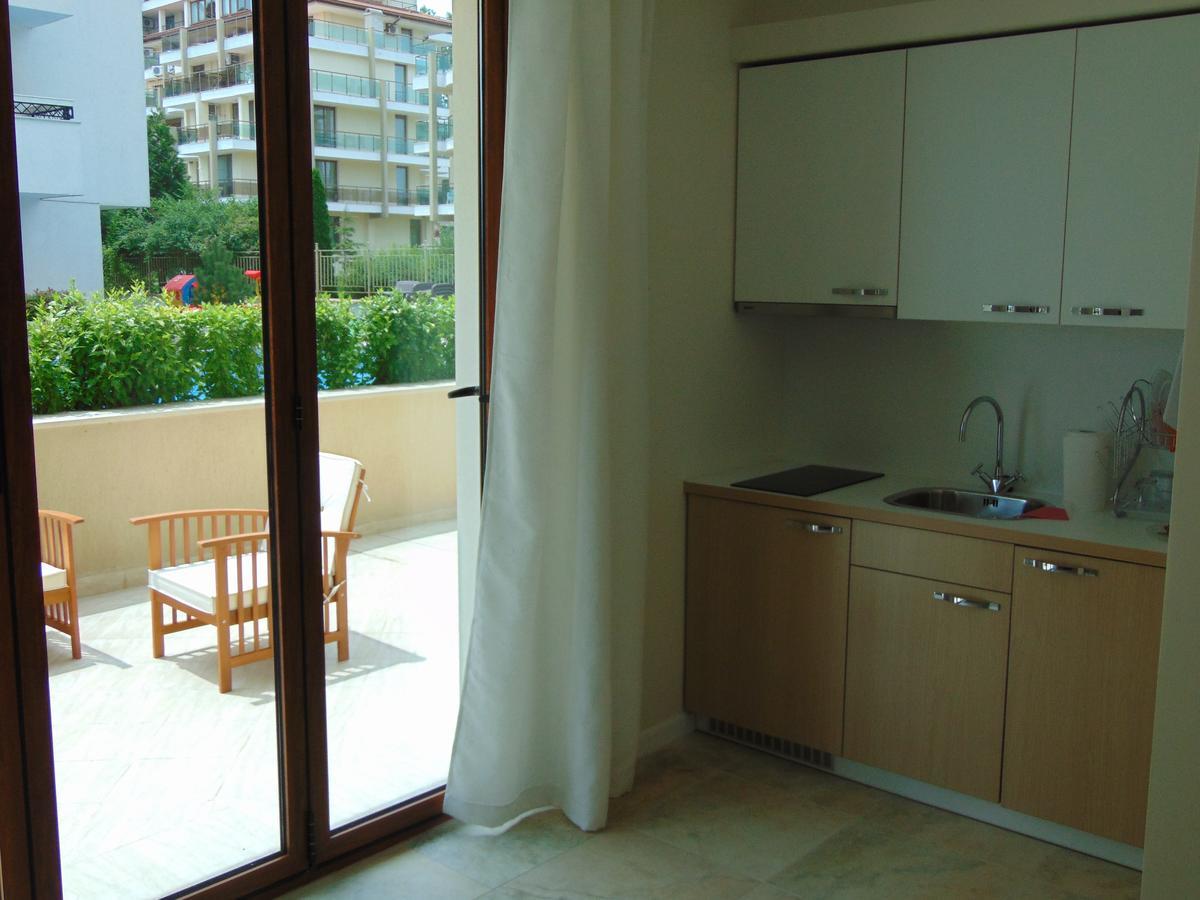 Liberty Residence Primorsko Bagian luar foto